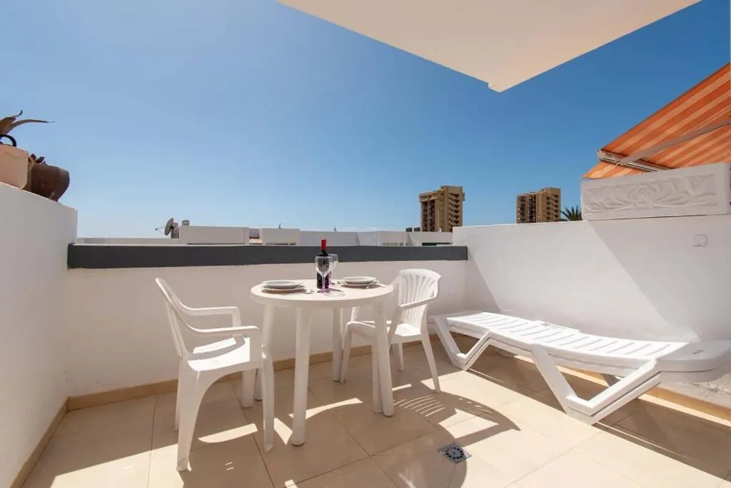 Image 2 of Azahara Playa 46 – One Bed