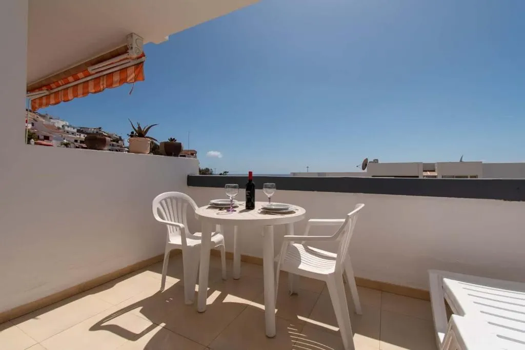 Image 3 of Azahara Playa 46 – One Bed