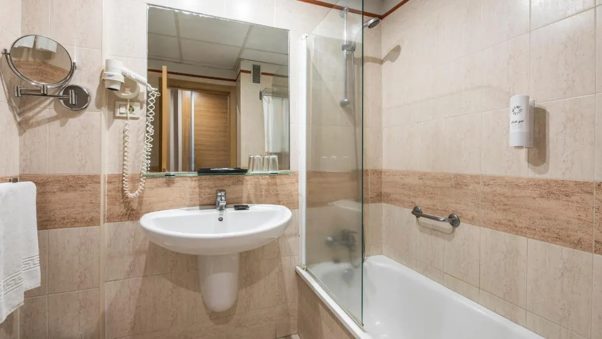 Image 2 of Be Live Adults Only Tenerife