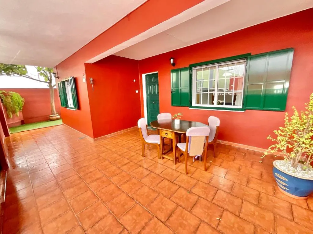 Image 1 of Big&Confort ”con terraza y jardín”