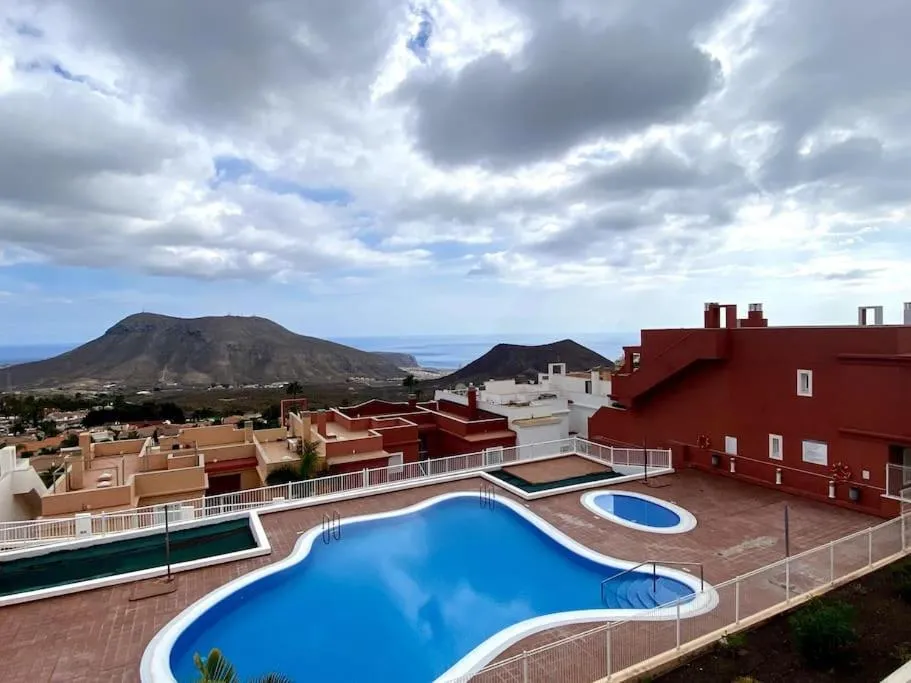 Image of Bonitos atardeceres sobre Los Cristianos