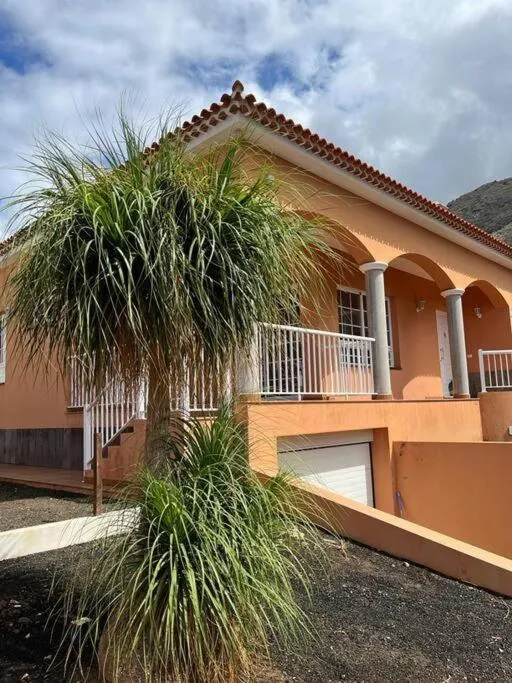 Image 3 of Chalet. Jardín, vistas, tranquilidad