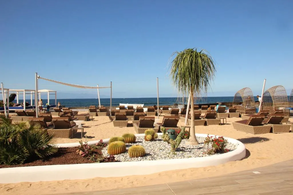 Image 2 of Europe Villa Cortes GL