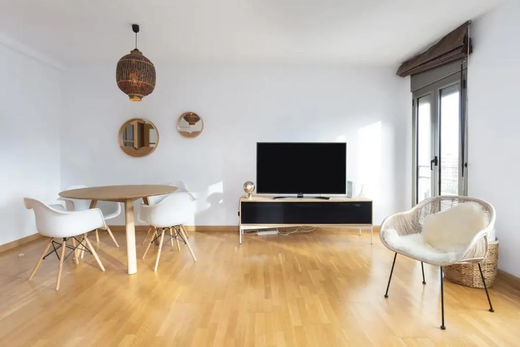 Image 2 of Hauzify I Apartamento Ramon y Cajal