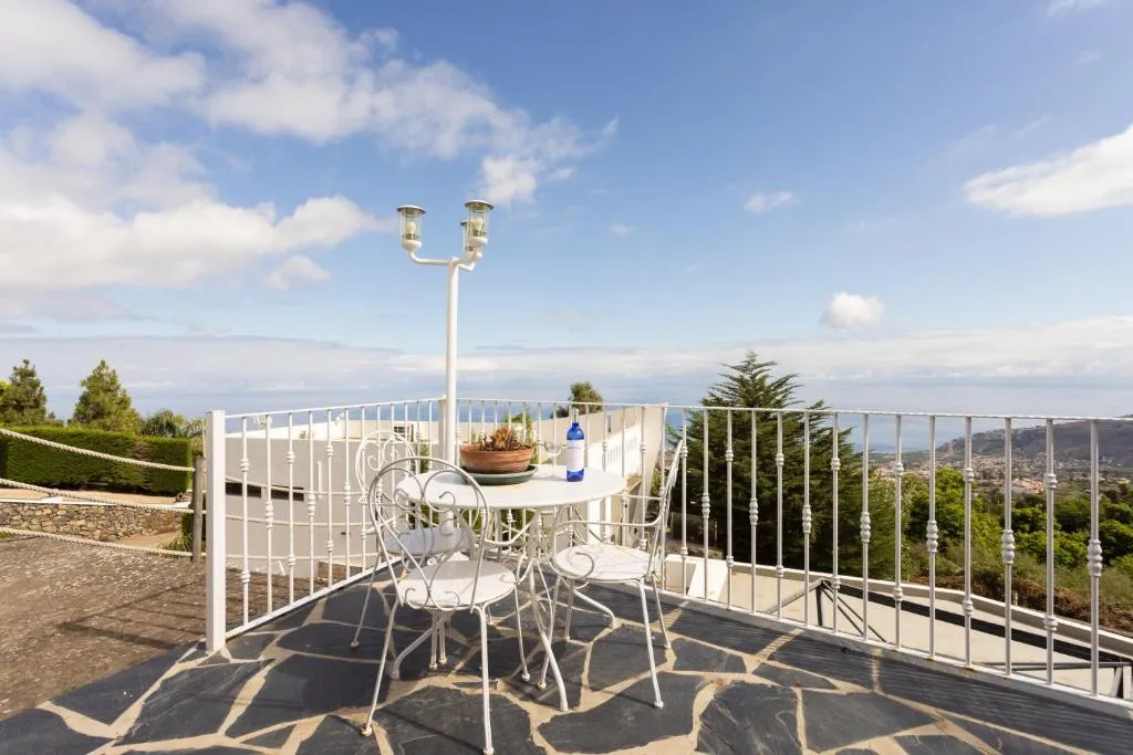 Image 3 of Home2Book Pretty Cottage Finca La Golosa 2, Pool