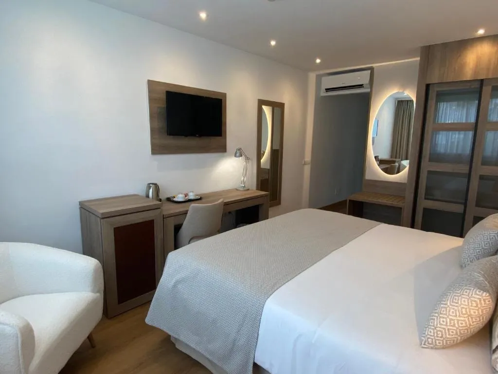 Image 4 of Hotel Colon Rambla