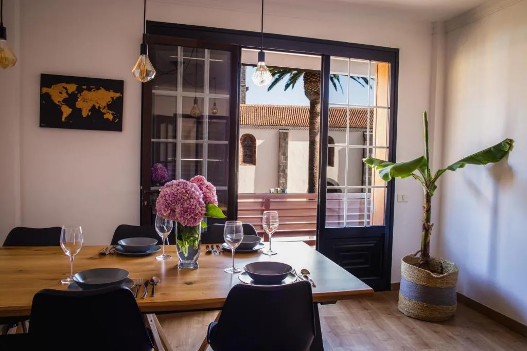 Image 3 of La Laguna Treasure: exclusiveness prime location