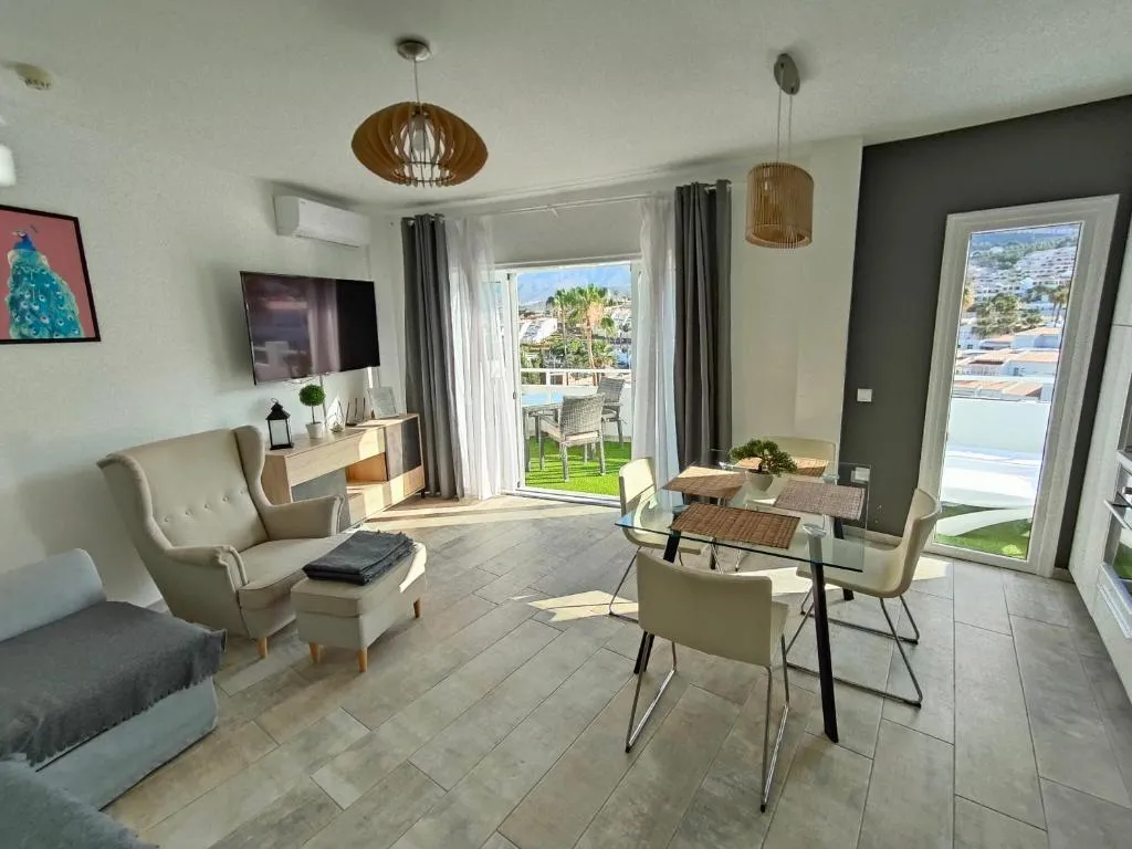 Image 5 of Malibu Park Apartments Sol