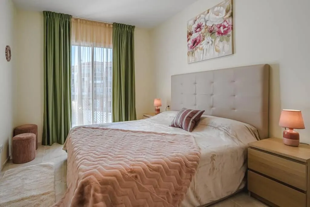 Image 1 of Orlando. Amazing location. Completely renovated!