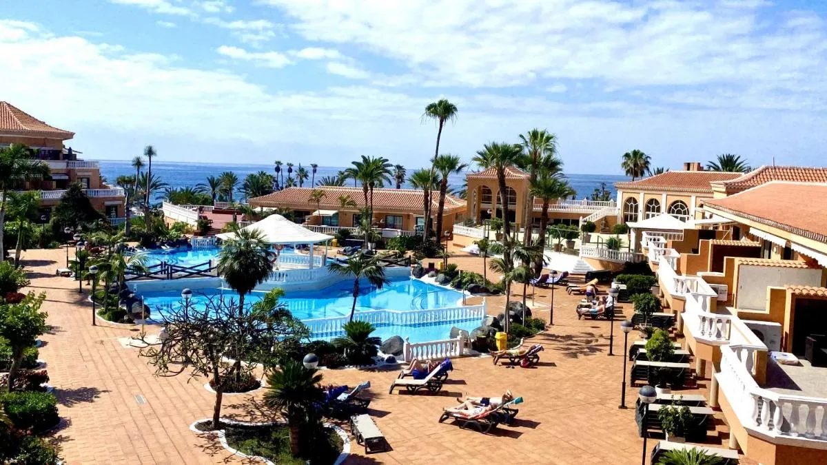 Image 6 of Royal Garden Sea Views By Deihu Experiences