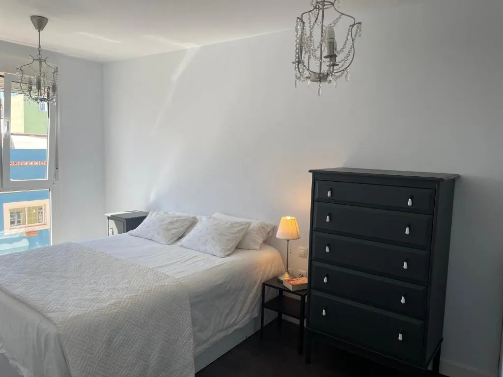 Image 3 of Sweet Laguna Home with FREE PARKING