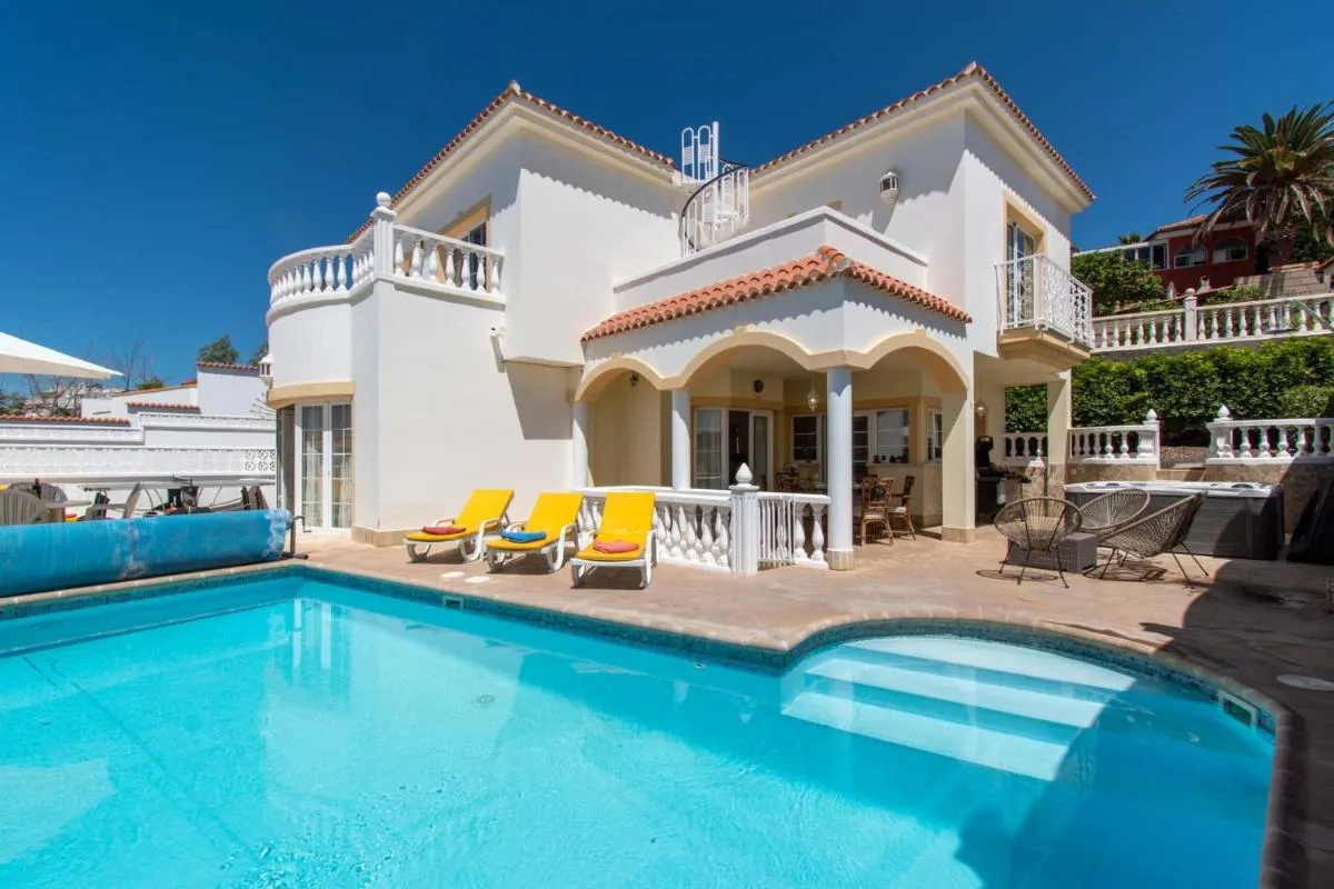 Image 3 of Villa Encantada