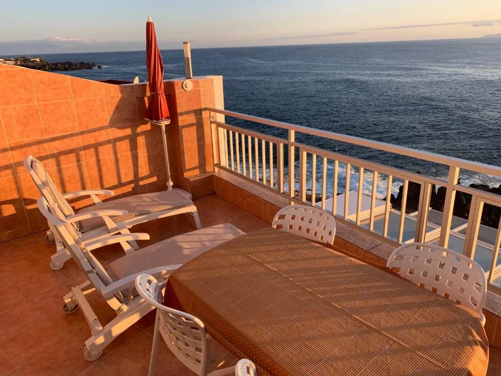 Image 2 of Vivienda Vacacional con Vistas a La Gomera y La Palma