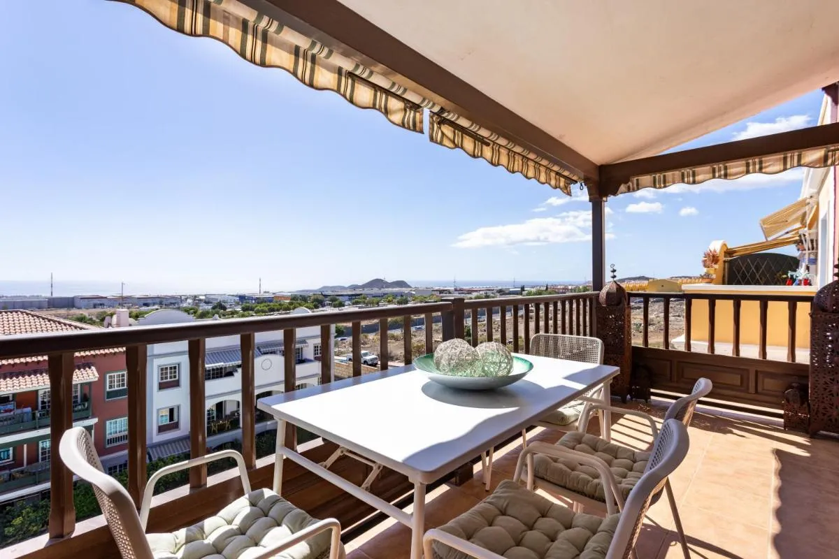 Image 6 of 145 Macaronesia Apartment By Sunkeyrents