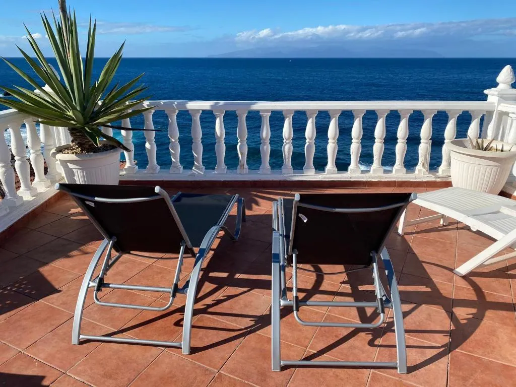 Image of 1st Line Sea View & Rooftop – Arena