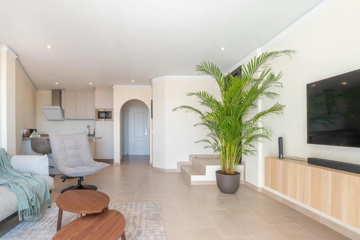 Image 5 of 2 Bedroom Luxury Apartment with Sea View in Los Cristianos