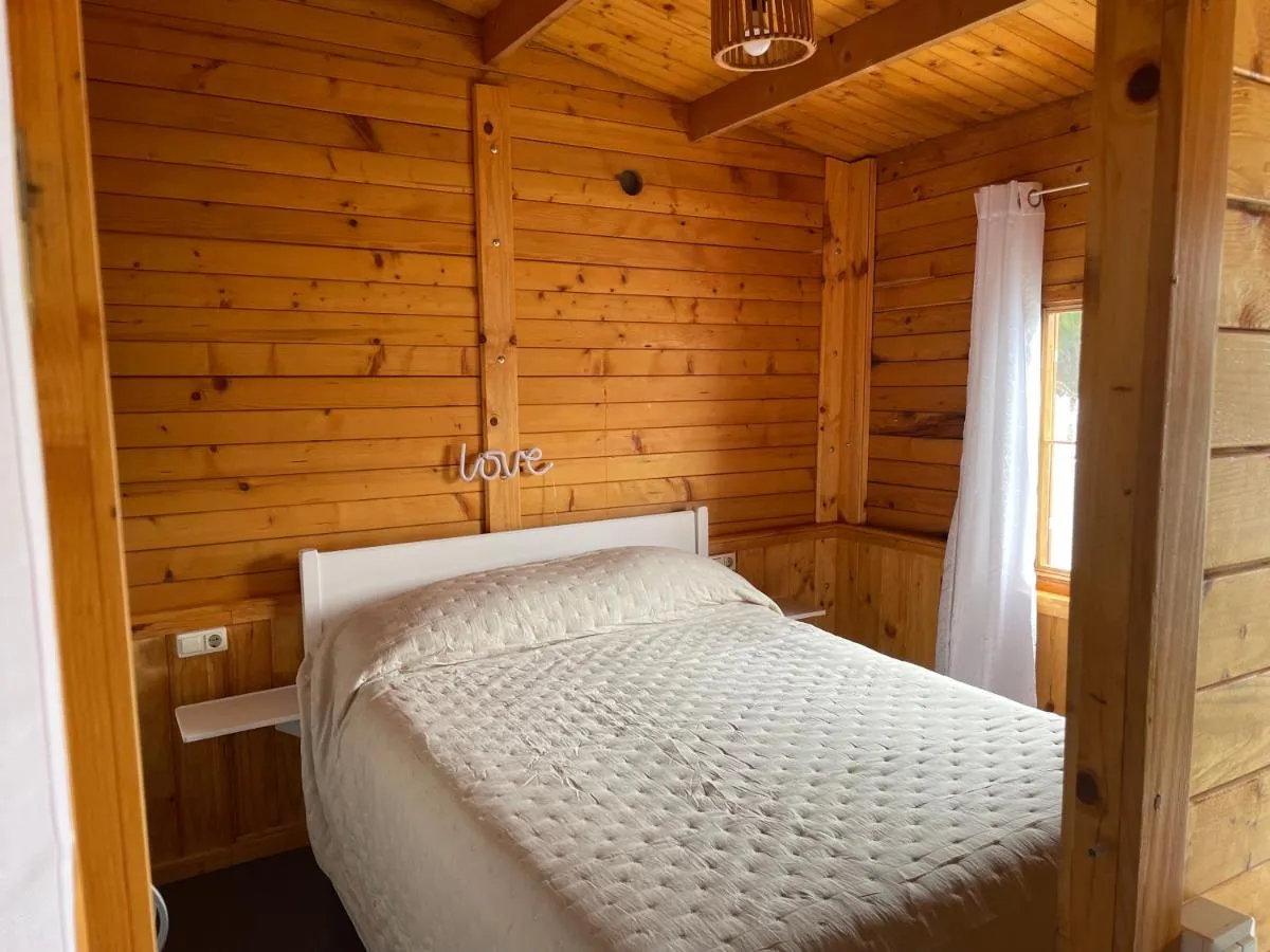 Image 5 of Agradable Mini Casa de madera con jardín amplio