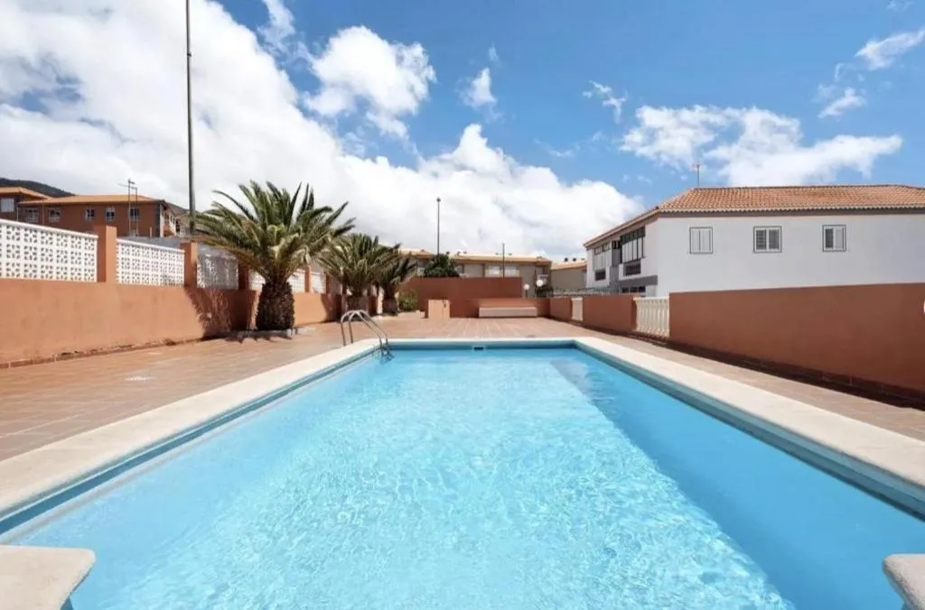 Image 2 of Apartamento Caletillas