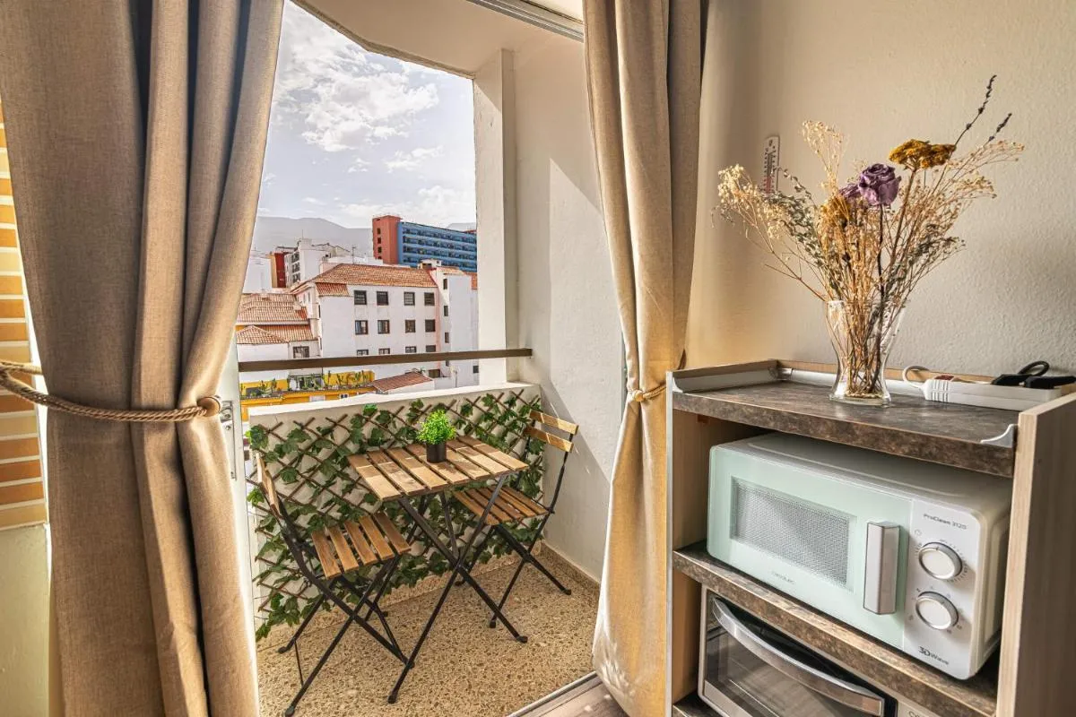 Image 6 of Apartamento en Puerto de la Cruz con vistas a la ciudad by Alterhome
