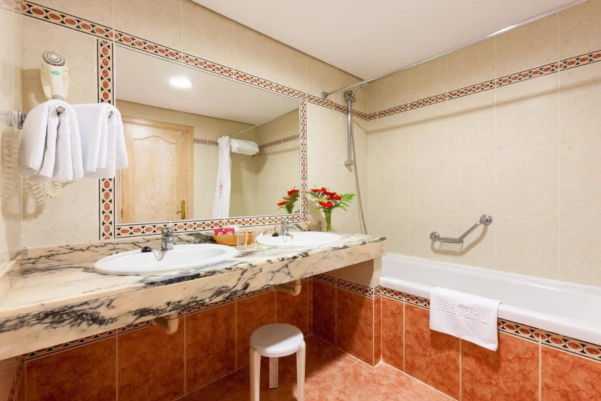 Image 2 of Apartamentos Masaru
