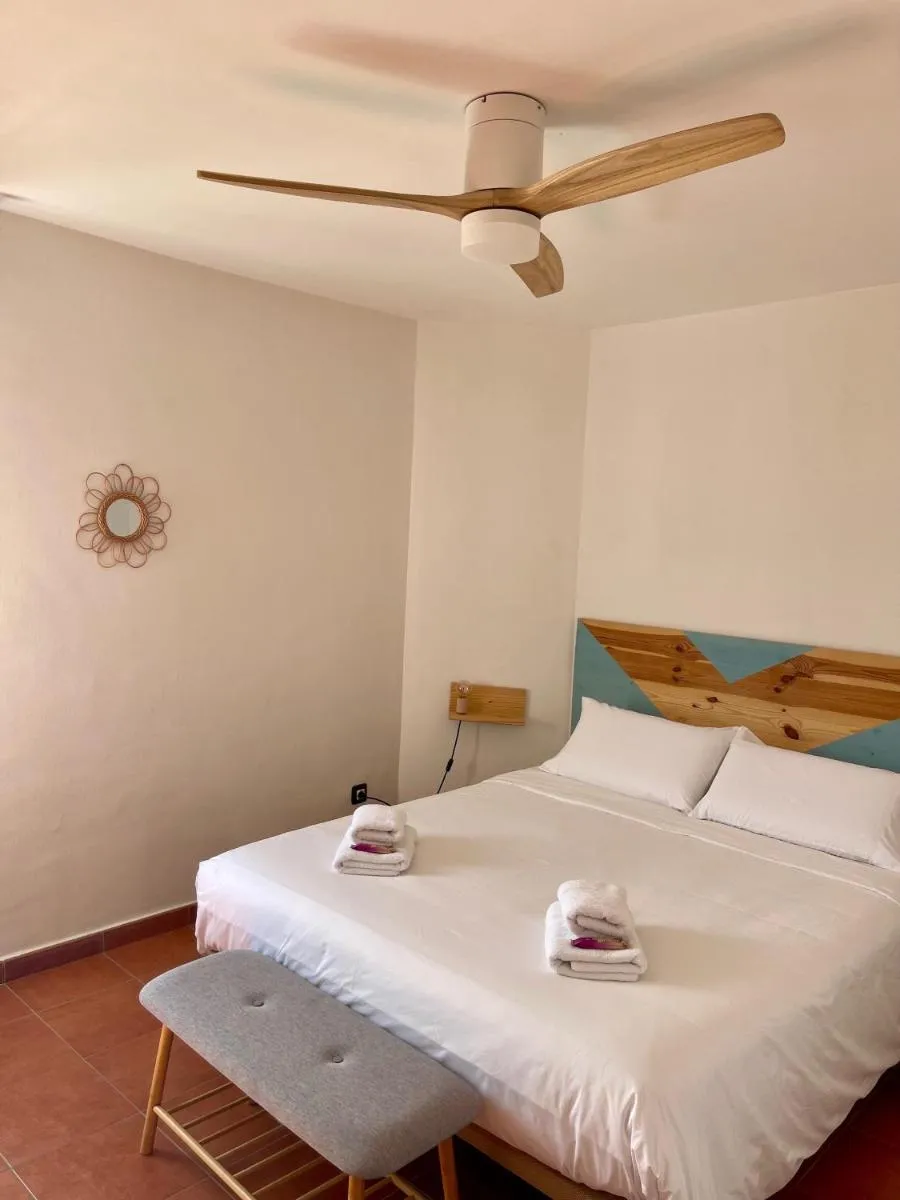 Image 5 of Artistic beachfront apartment