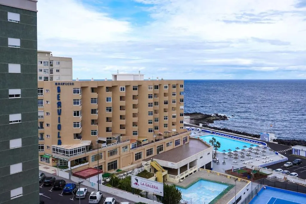 Image 3 of Blue Batayola Pool