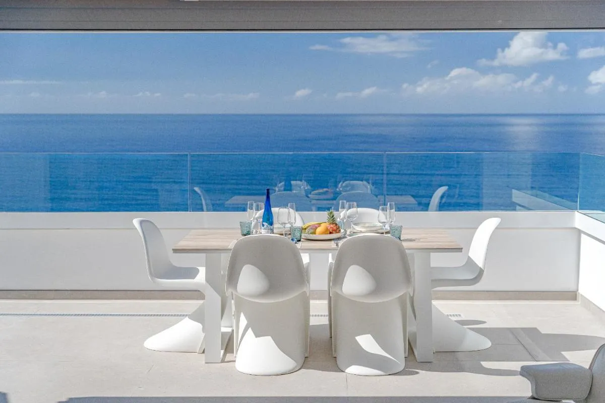 Image 5 of Blue Haven – Ocean View Penthouse with jacuzzi and Pool