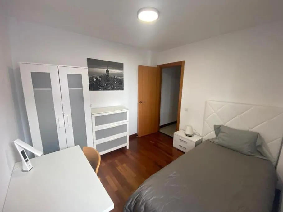 Image 1 of Bright lovely quiet flat very centric in SC