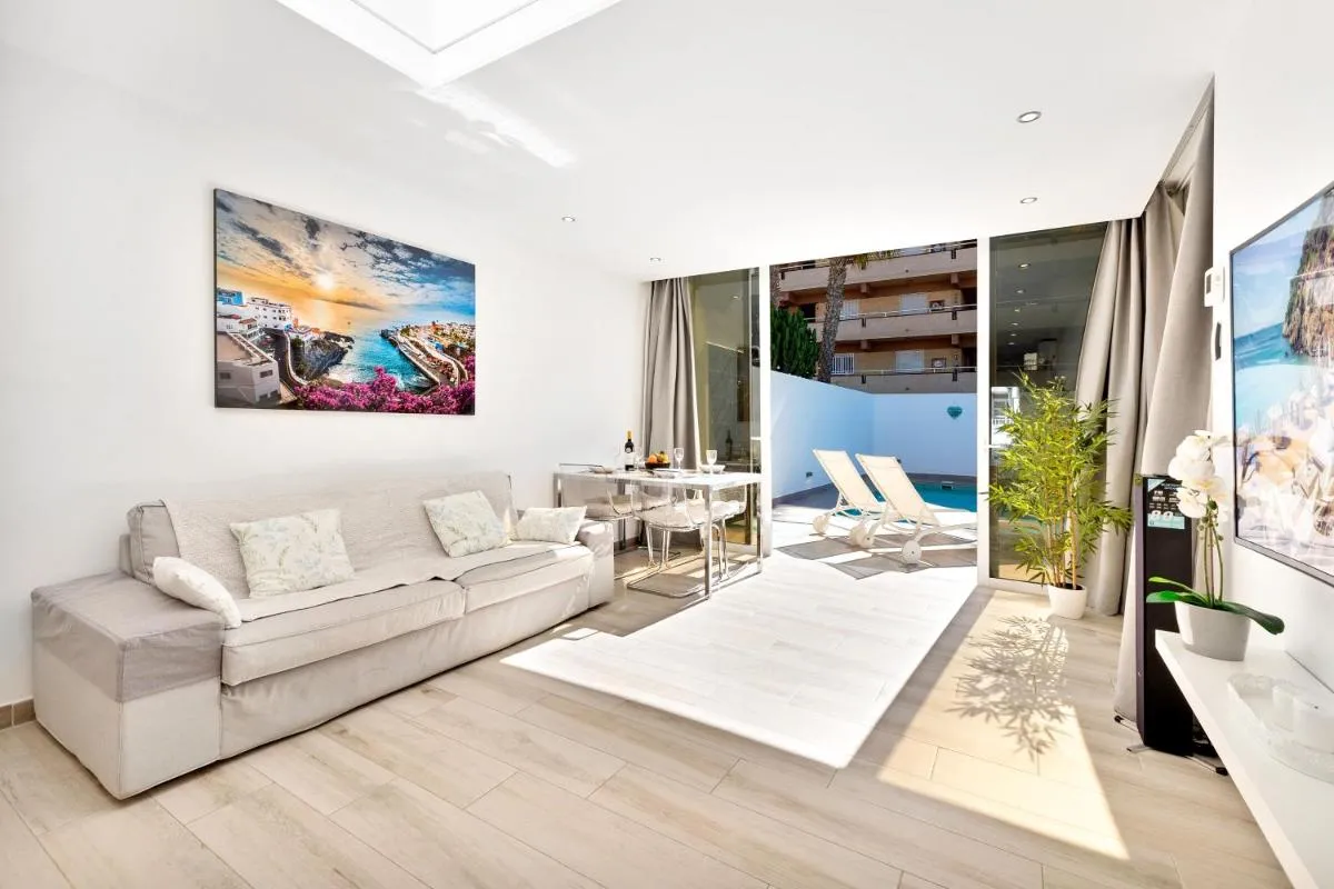 Image 5 of Bungalow with private pool