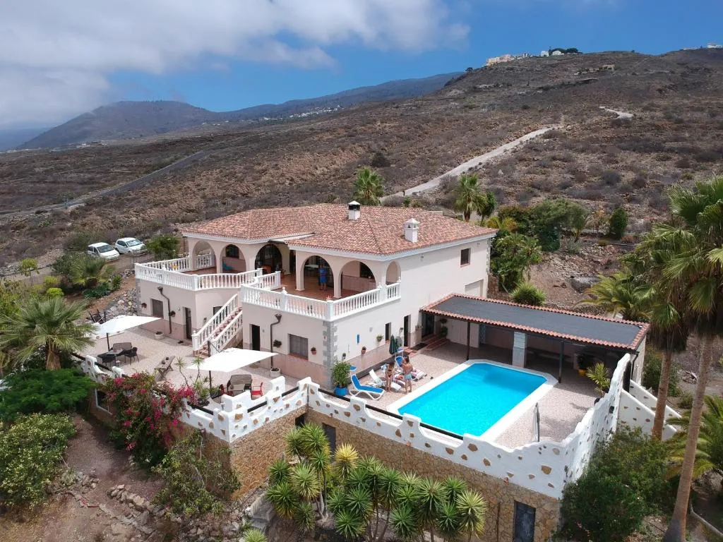 Image of CASANTILVIA heated pool paradise