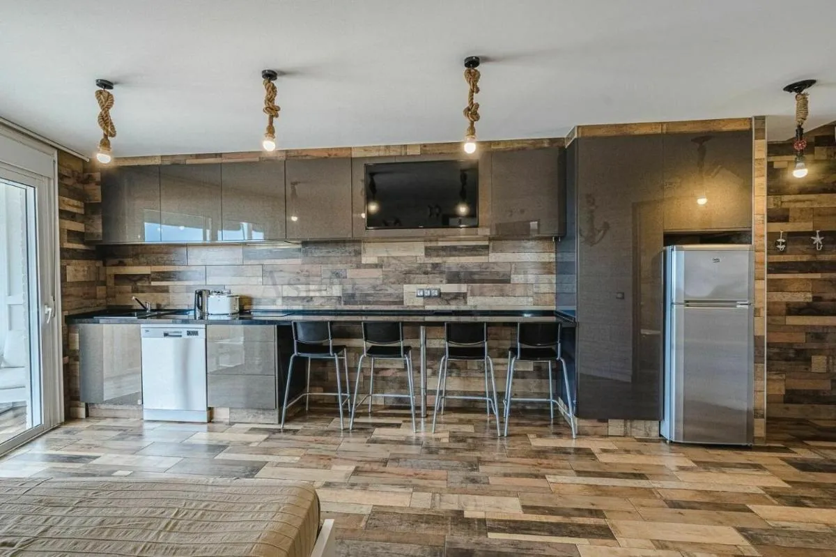 Image 4 of Captain Americas Apartment