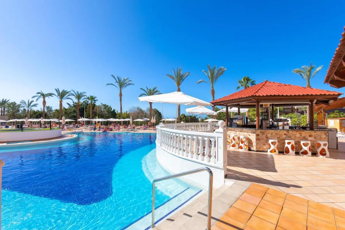 Image 3 of Chatur Playa Real Resort