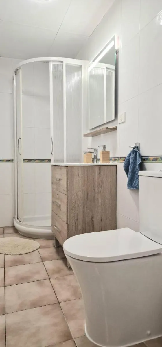 Image 3 of Cosy, 3 bedroom apartment, with heated pool and ocean view, Los Christianos, Arona