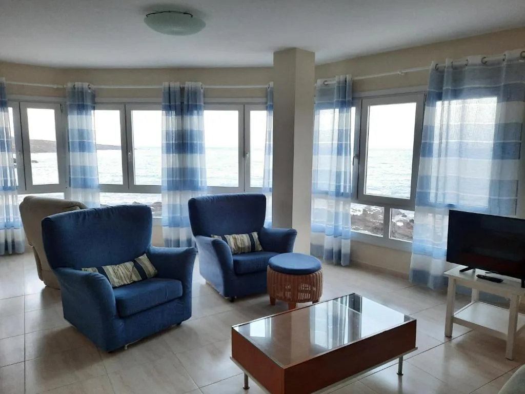 Image of Crucero vista al mar A