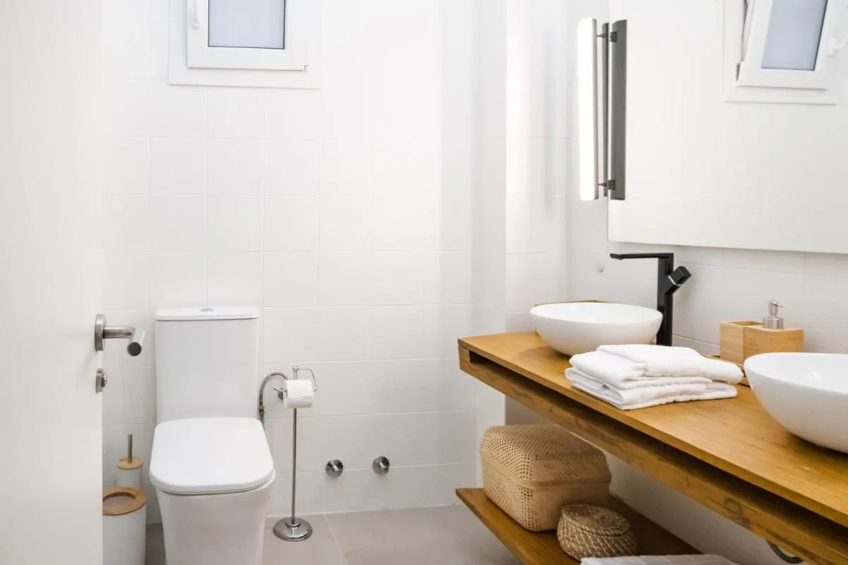 Image 1 of Diamante Los Cristianos, Heated Pool, Beach, Wifi
