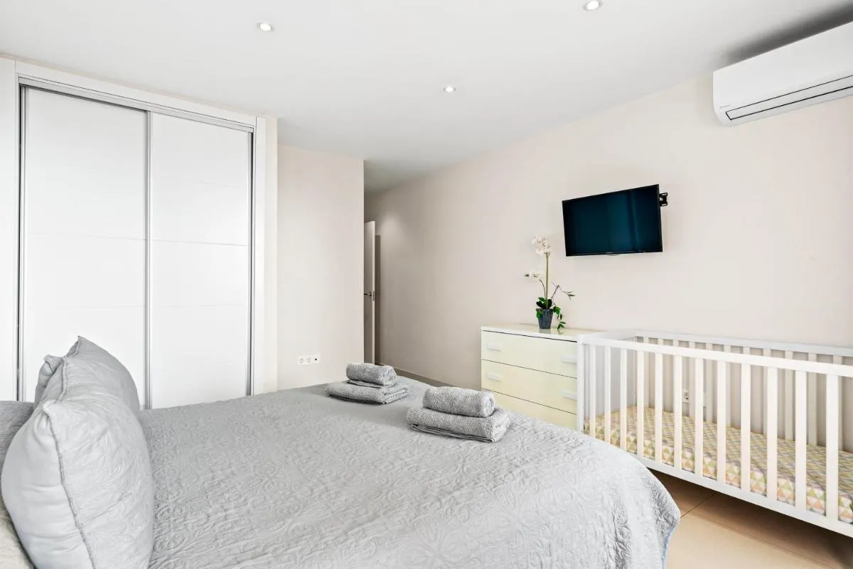 Image 5 of Duplex Ocean View Apartment in Neptuno
