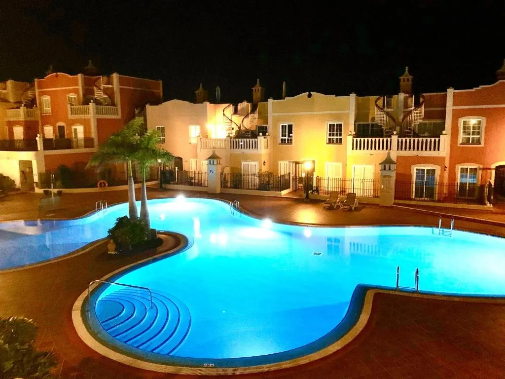 Image of Elegant Palm Mar Apartment