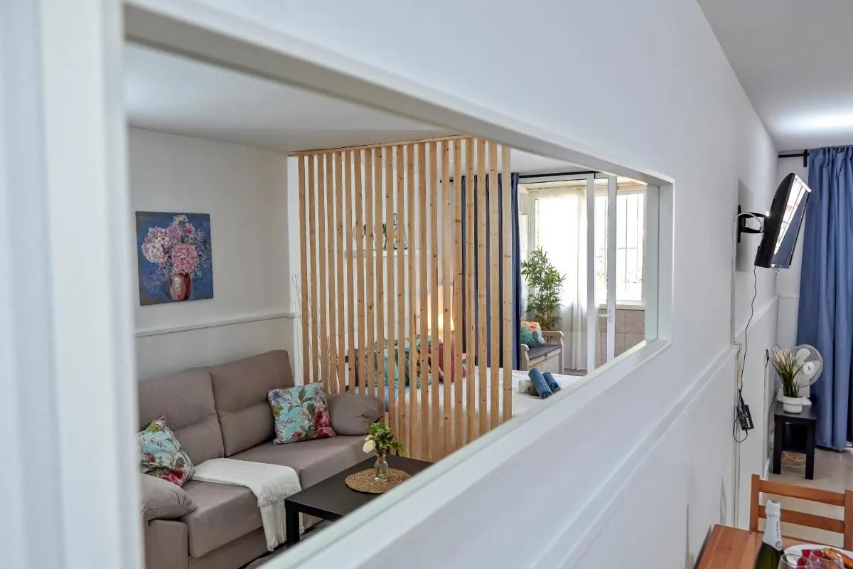Image 5 of Elegant and Cozy Studio with Pool Chaparral 341