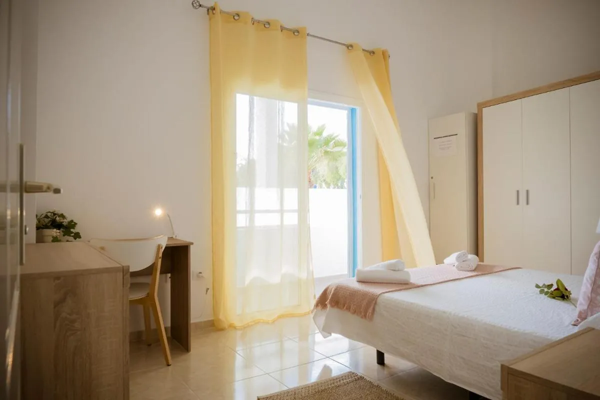 Image 1 of Estella by Vive La Exclusividad