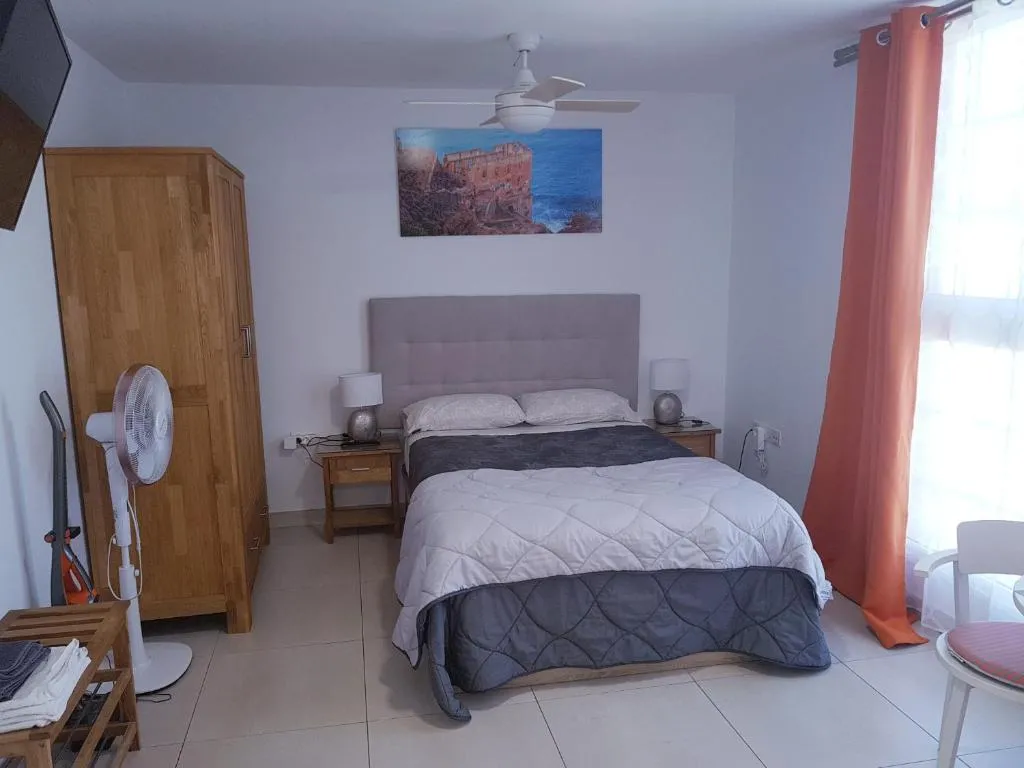 Image of Estudio nuevo con baño, cocina y gran terraza