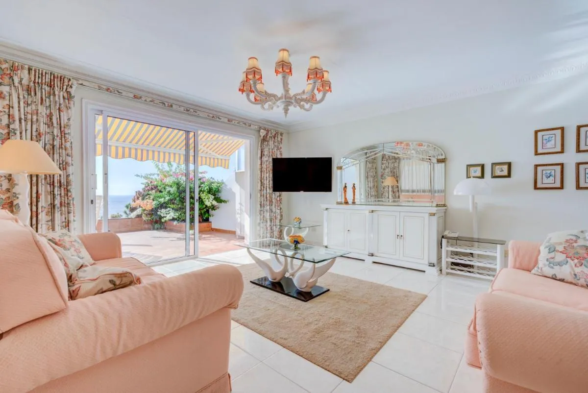 Image 5 of Exclusive frontline one bedroom apartment