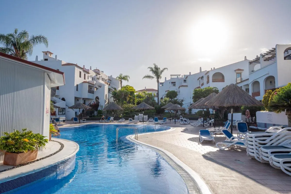 Image 1 of Fantastic sea and golf course view house with 3 bedrooms