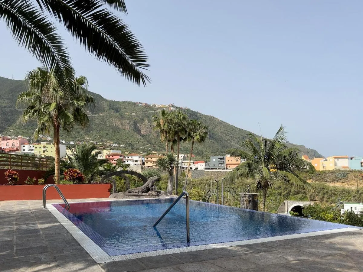 Image 2 of Finca Pico