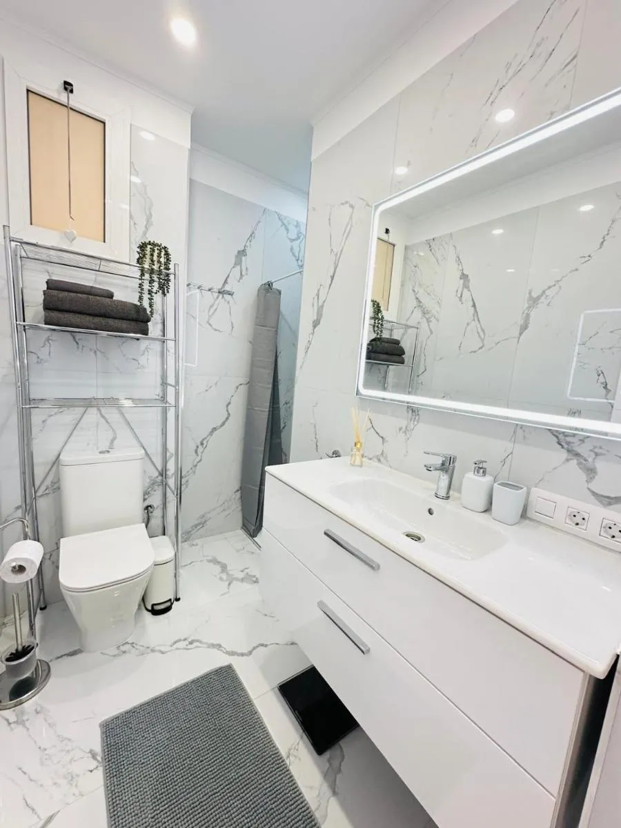 Image 3 of Firstline apartment Costamar