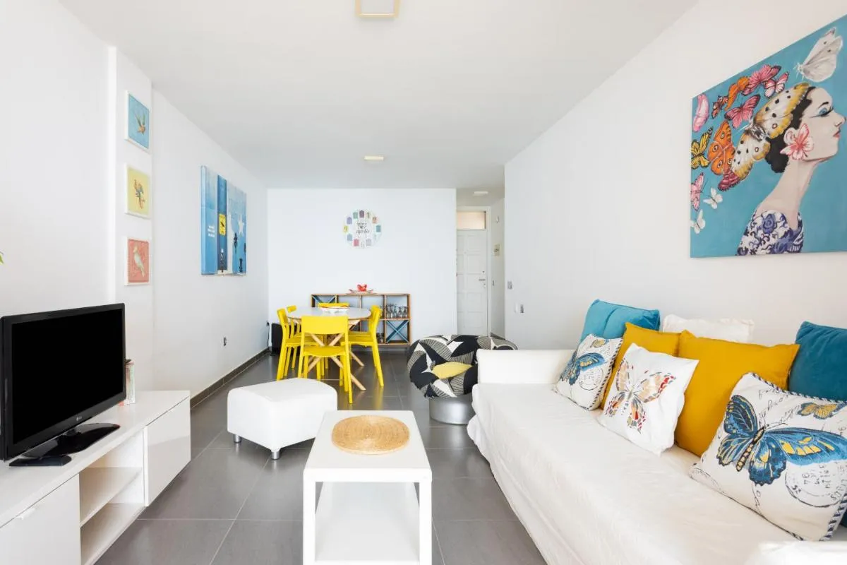 Image 5 of Frontline Penthouse with heated pool and parking