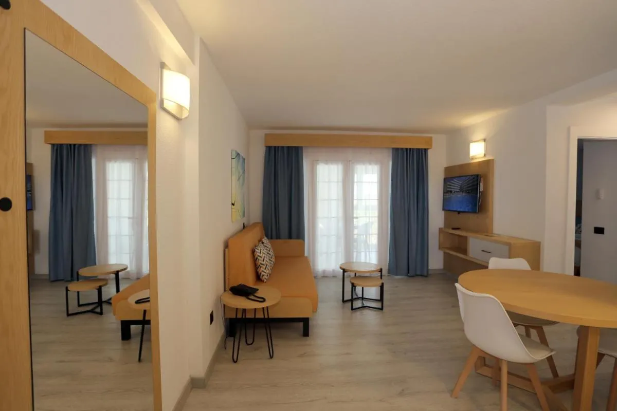 Image 5 of Hotel-Apartamentos Andorra