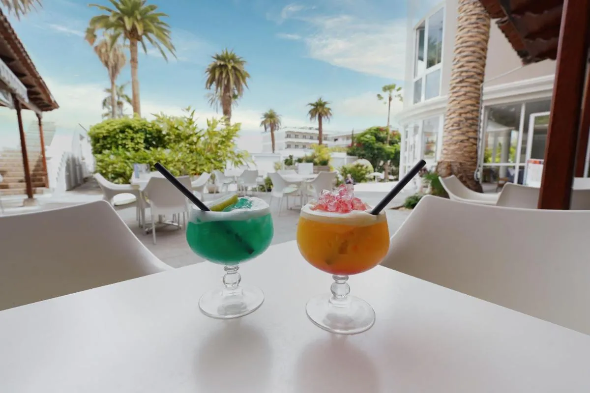Image 4 of Hotel RF San Borondon