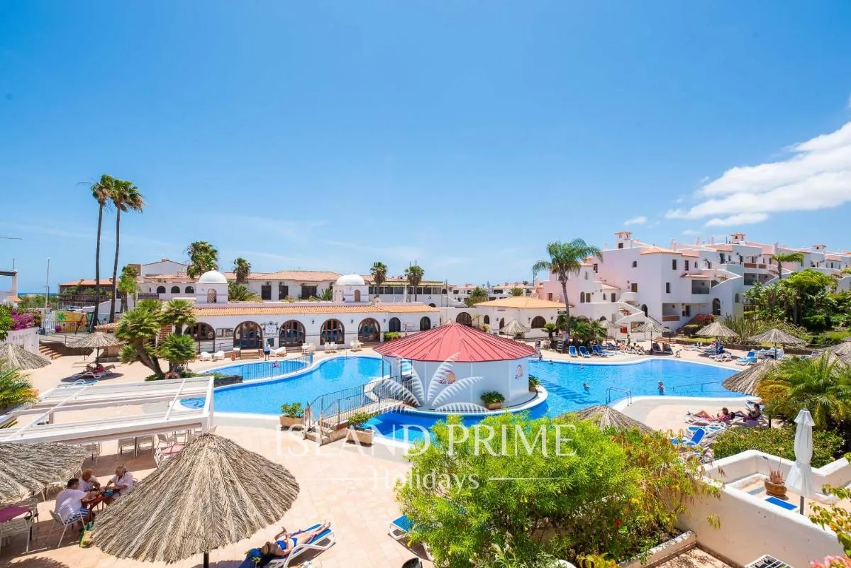 Image 3 of Huge Terrace Holiday in Heated Pool Complex with Teide Views FC1209