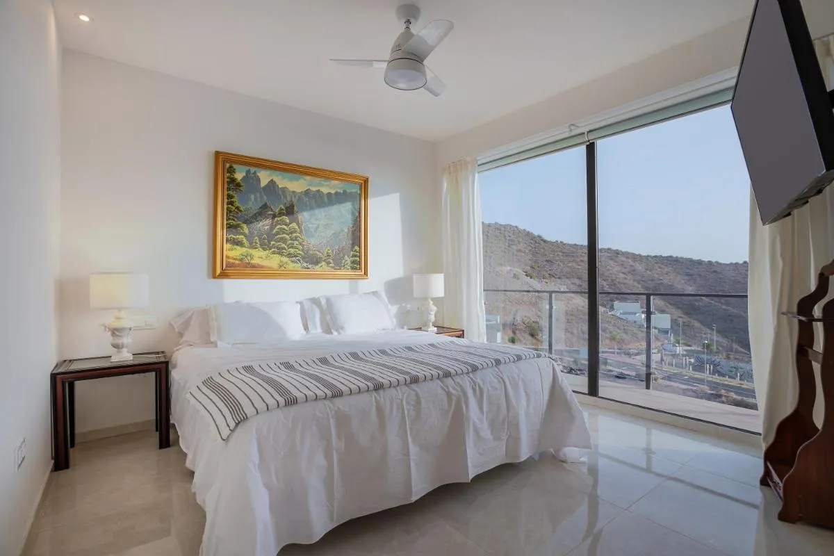 Image 1 of LuxLiving Tenerife Villa Hortalaya
