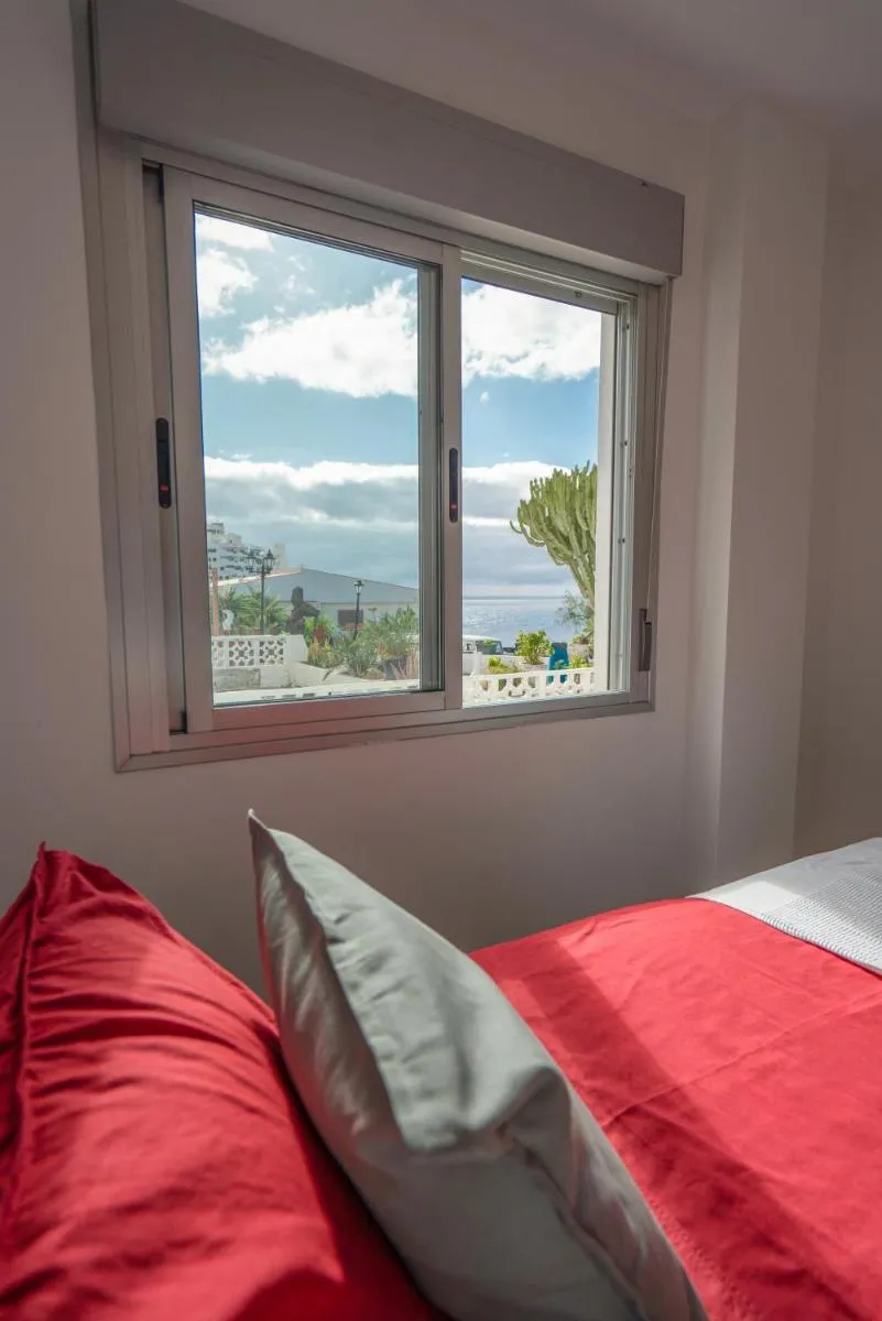 Image 3 of Luxurious apartment with large terrace and sea views
